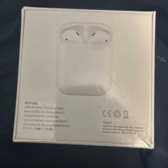 Apple AirPods Wireless Earbuds